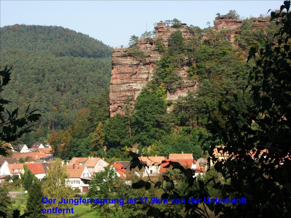 Fewo Pfaelzer Felsenlandschaft ピルマゼンス エクステリア 写真